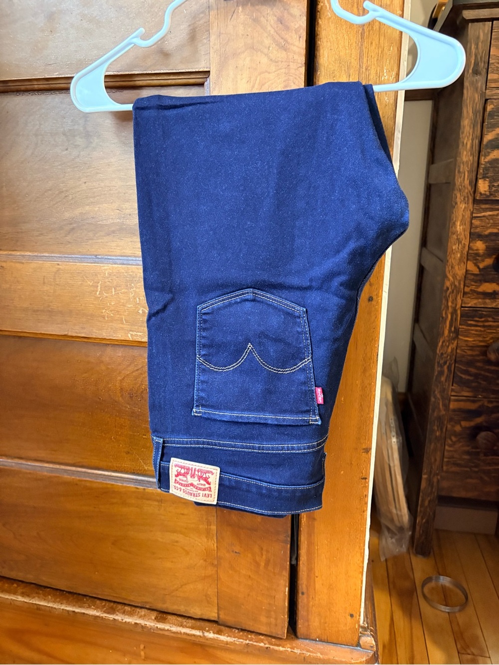 Levi's Women’s Indigo Slim Straight Jeans
